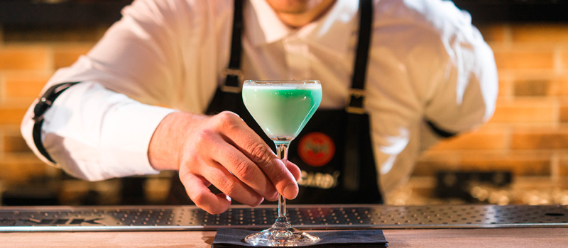 Programa Raising the Bar de Diageo para apoyar a bares